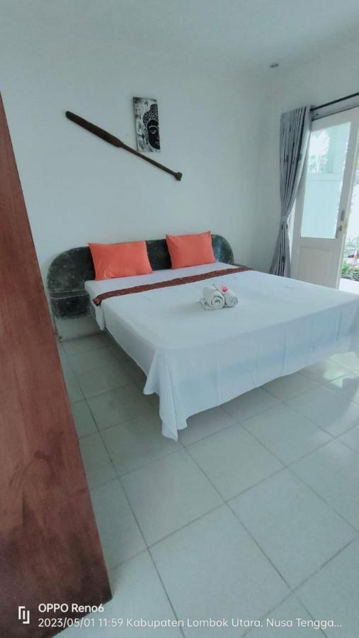 Pineapple Guest House Gili Air Zewnętrze zdjęcie