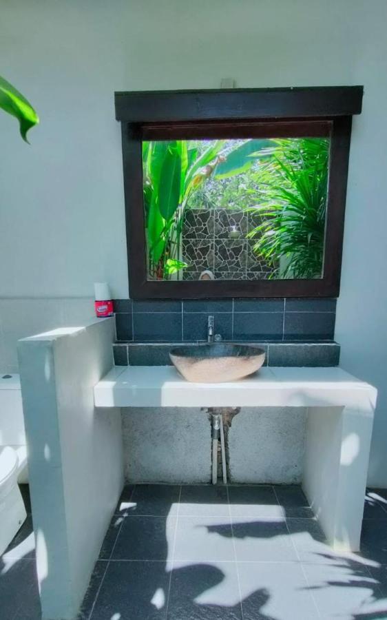Pineapple Guest House Gili Air Zewnętrze zdjęcie