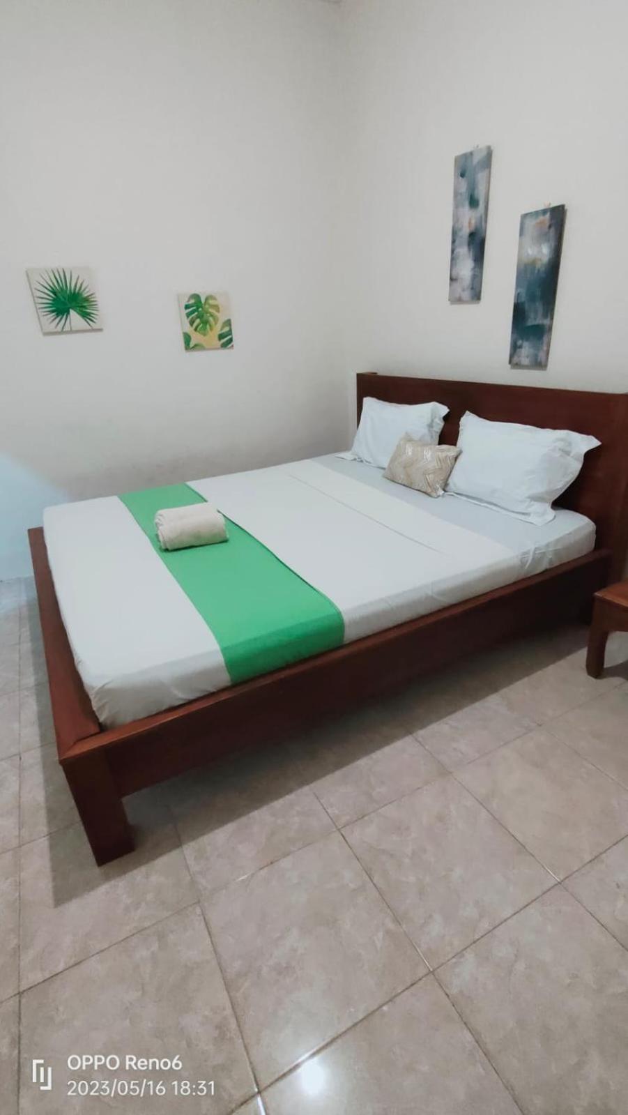 Pineapple Guest House Gili Air Zewnętrze zdjęcie