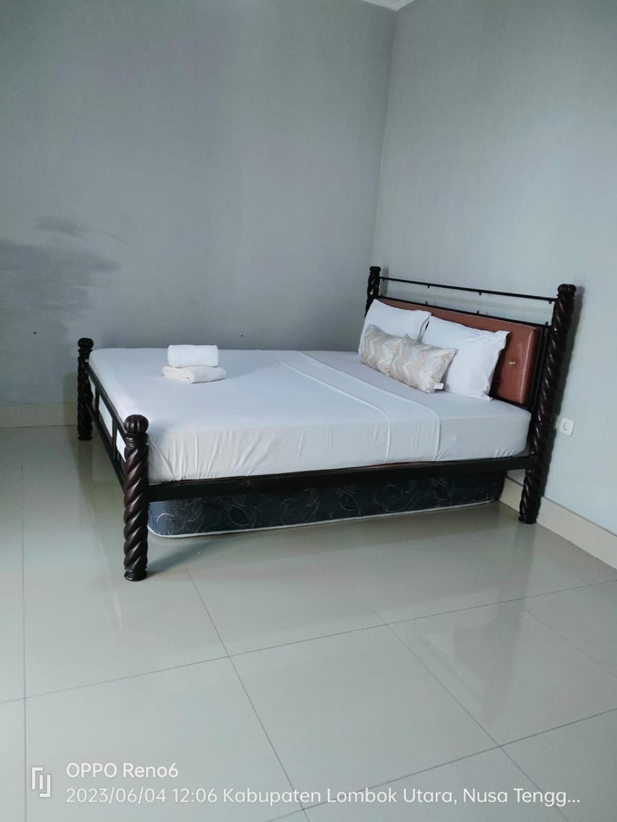 Pineapple Guest House Gili Air Zewnętrze zdjęcie