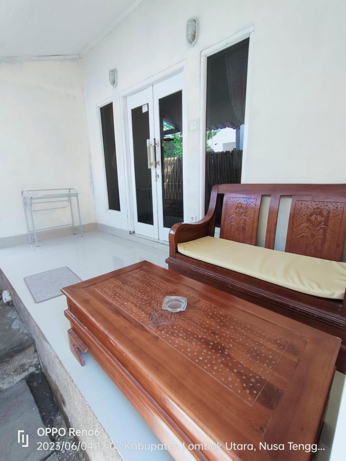 Pineapple Guest House Gili Air Zewnętrze zdjęcie