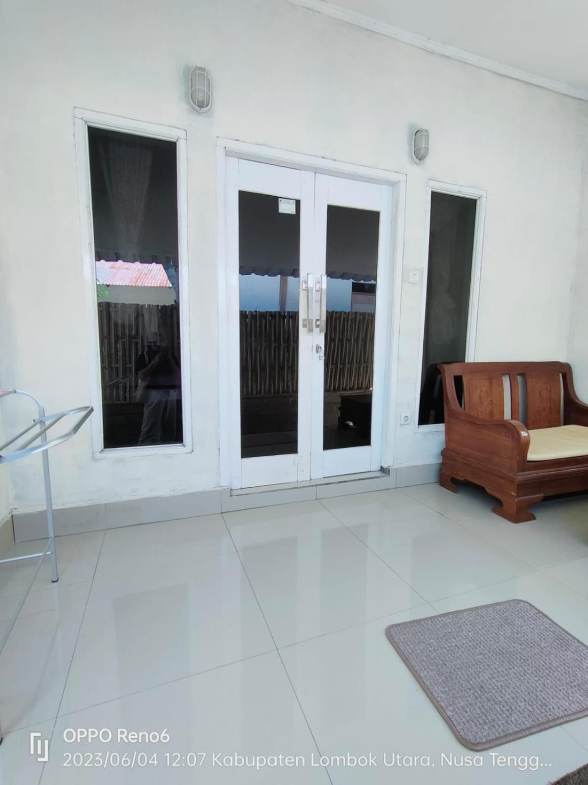 Pineapple Guest House Gili Air Zewnętrze zdjęcie