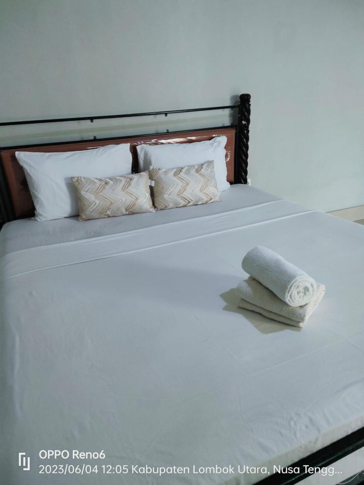 Pineapple Guest House Gili Air Zewnętrze zdjęcie