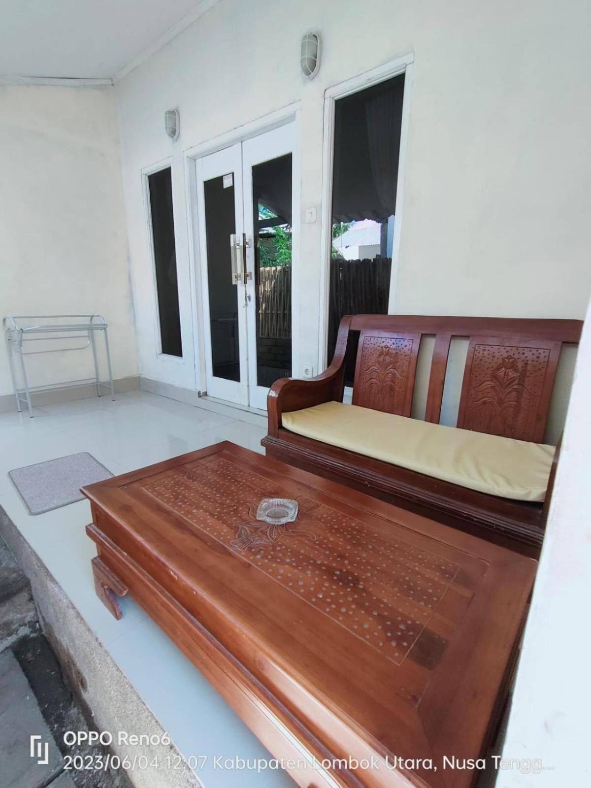 Pineapple Guest House Gili Air Zewnętrze zdjęcie